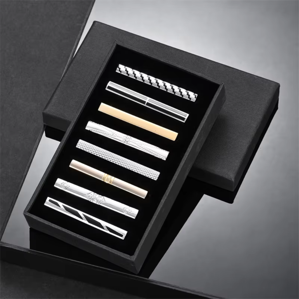 8 Piece Classic Necktie Clip Set