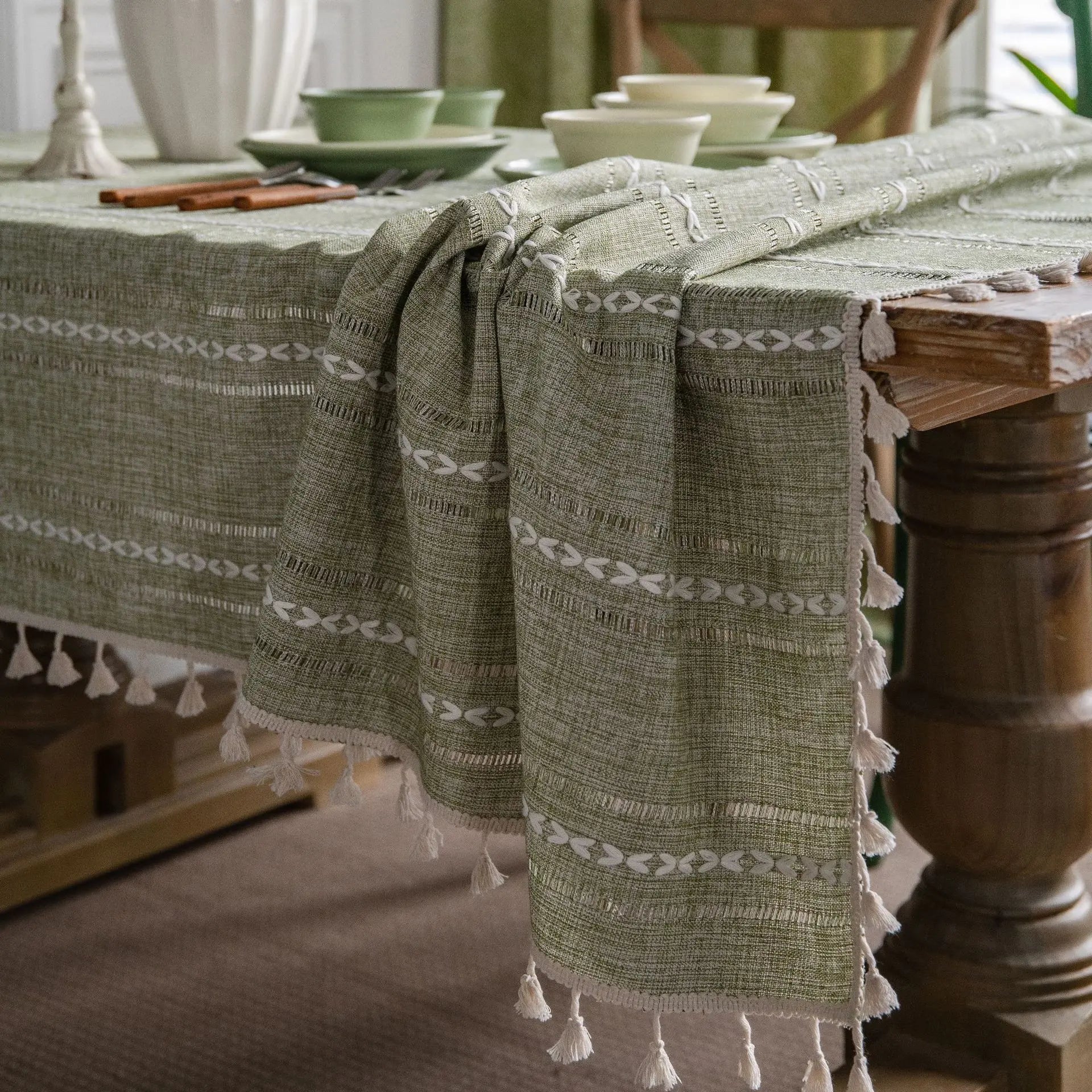 Scandinavian Stripe Tassel Tablecloth Green